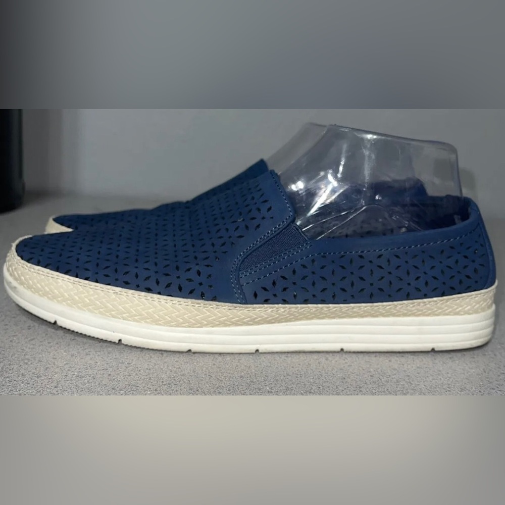 BareTraps Blue Casual Slip-on Flats, Size 9M Espadrille Trim Comfortable
